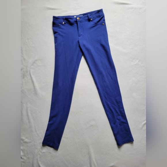 Bundle of pants Poof Excellence and Zenana Outfitters, Juniors size M, - Picture 9 of 15